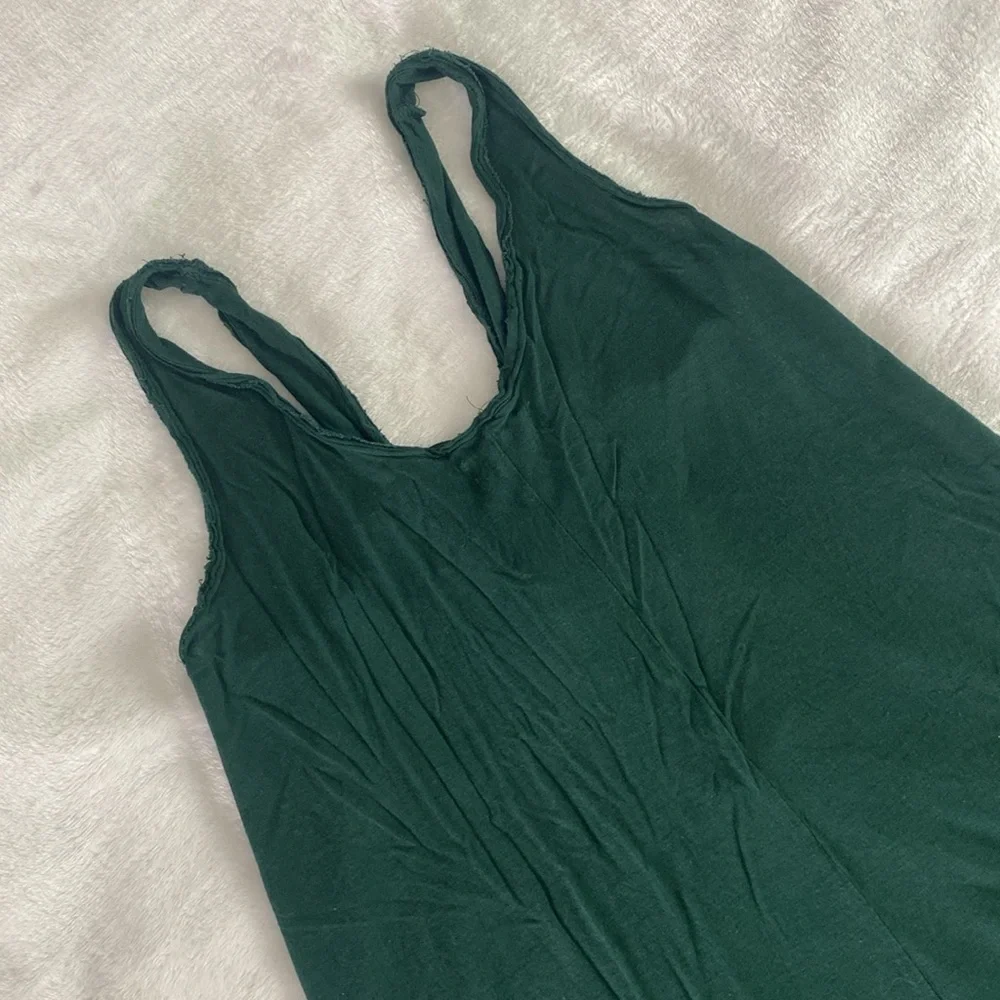 Dark green sleeveless wrinkly dress - Picture 12 of 17